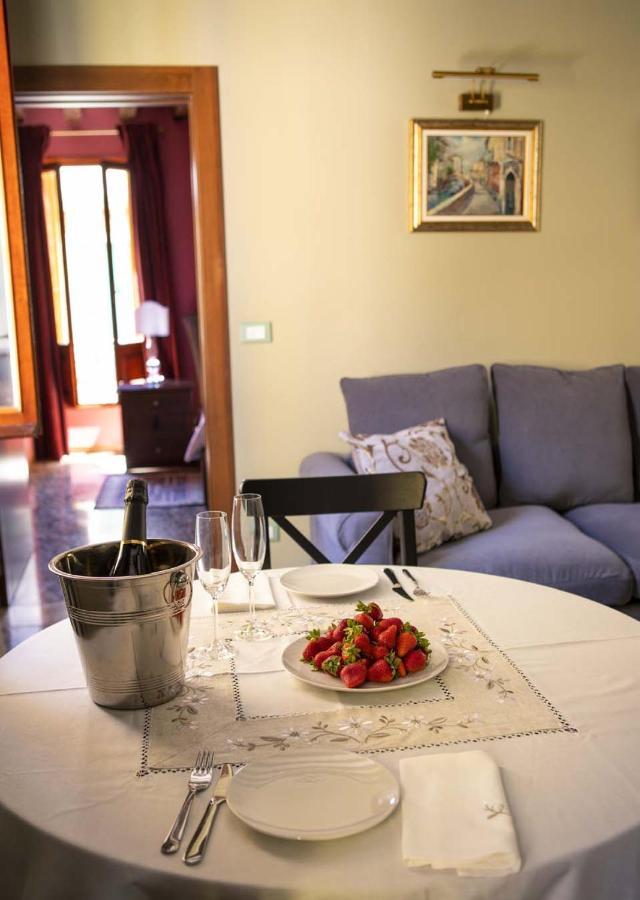 Wow Suite 5 Min From San Marco ヴェネツィア エクステリア 写真