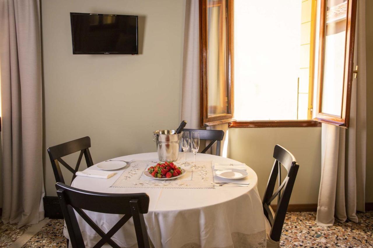 Wow Suite 5 Min From San Marco ヴェネツィア エクステリア 写真